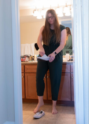 Jacklyn the Big beautiful women is changing clothes and moreover looking good as well