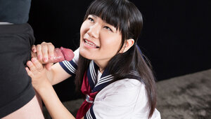 Tsukushi Mamiya pushes on absolutely all fours and give a handjob likewise