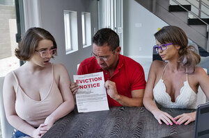 MILF's sure and also alluring attitude makes her flawless