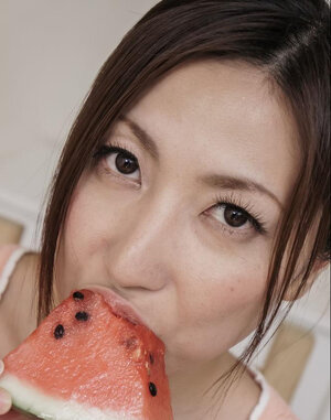 Japanese porn model Mirei Yokoyama gives blowjob cock after eating watermelon