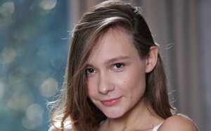 Gal just turned 18 and furthermore she can lure her big-dicked stepbrother for a hot have an intercourse