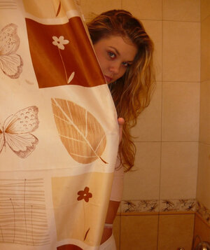 Kitten comes to the bathroom to pee and wash her snatch but stepbro wants blowjob