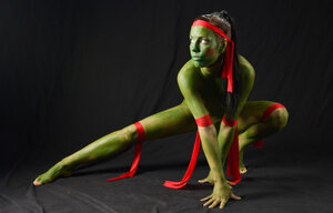 Broad is going to be a Ninja Turtle so she practices some moves in the nude