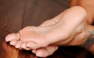 Luring Mom i`d like to fuck removes sexy underwear and additionally teases with her feet while masturbating