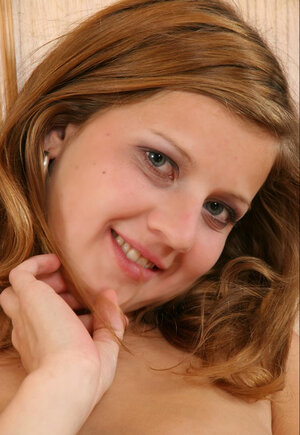 Steffi Ola fingering her soggy pussy after getting each and all nude