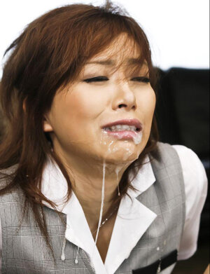 A loyal immature babe with a rock hard body loves blowbangs now